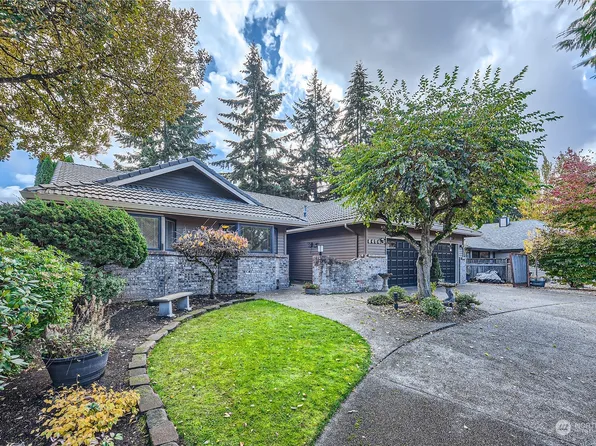 8656 Zircon Dr SW, Lakewood, WA 98498