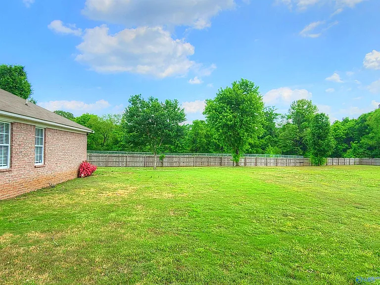 241 Misty Cove Ct — Photo 19