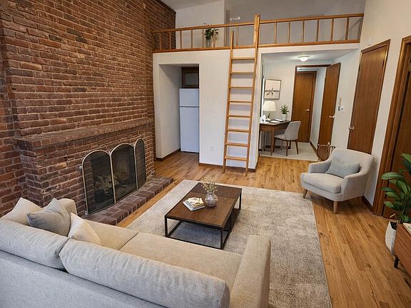 2nd image of 70 W 87th St #Phb