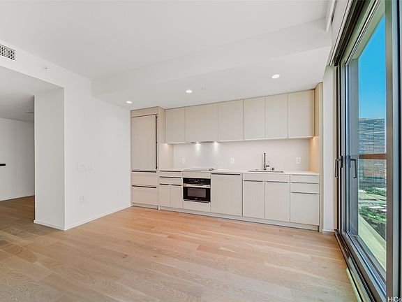 3rd image of 333 Ward Ave #1908
