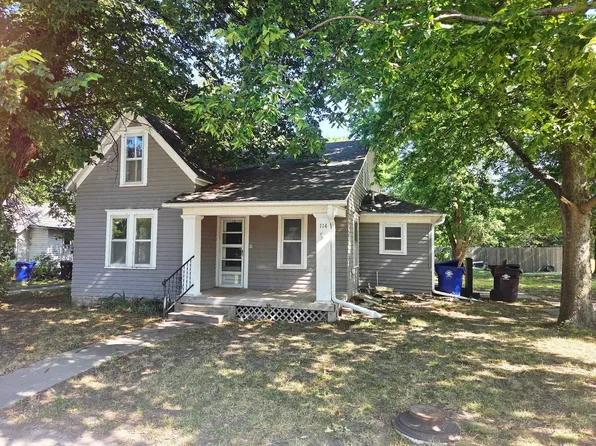 114 W Durst St, Moundridge, KS 67107