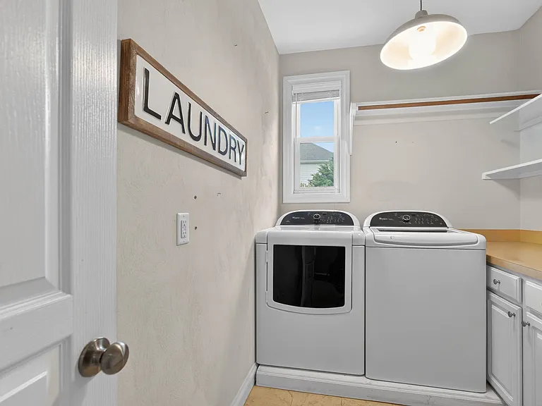 1023 Caton Dr — Photo 25