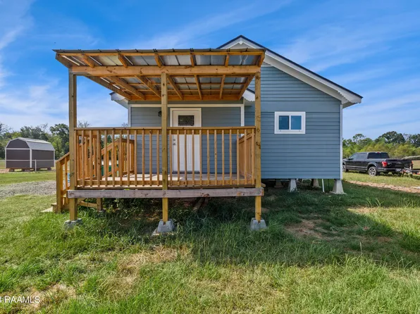 174 Cobblestone Rd, Church Point, LA 70525