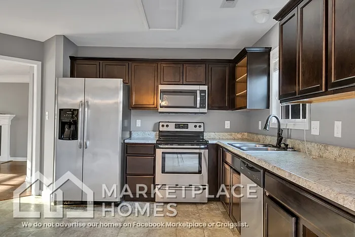 7304 Calla Crossing Ln — Photo 9