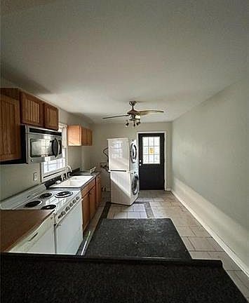 4th image of 3305 Belfort St