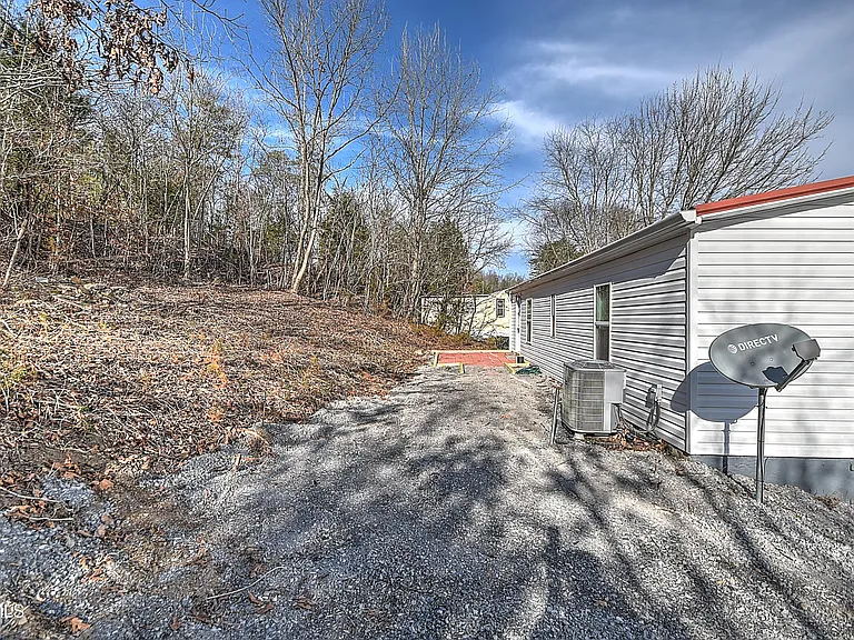 704 Church Hill Dr — Photo 23