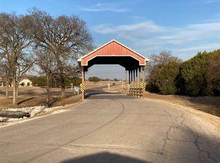 43055 Lantana Dr, Whitney, TX 76692