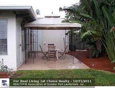 3rd image of 1910 SW 22nd Ave
