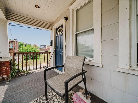 4th image of 456 E Hinman Ave #458