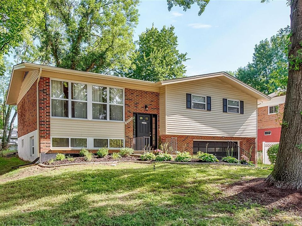 Welcome to 11047 Wylestone Court!