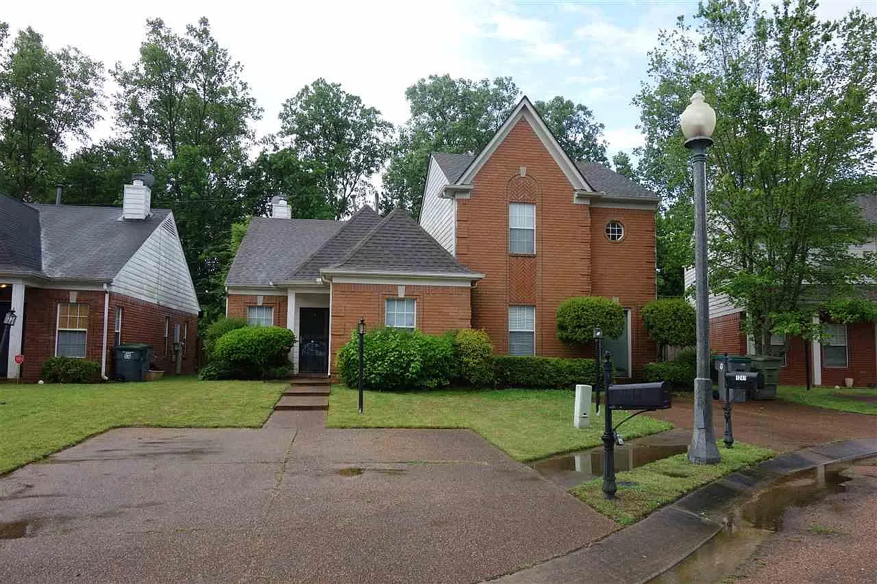 2 bed, 1150 sqft, $1,350 — Photo 3