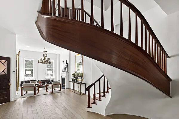 Rented by Compass | media 6