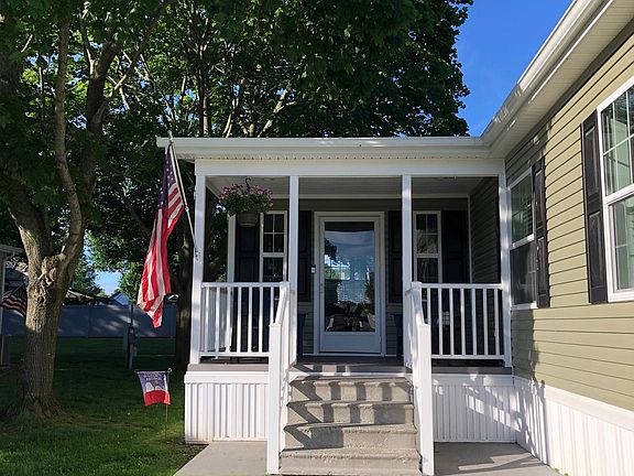 3rd image of 14 Branchwood Dr #54616