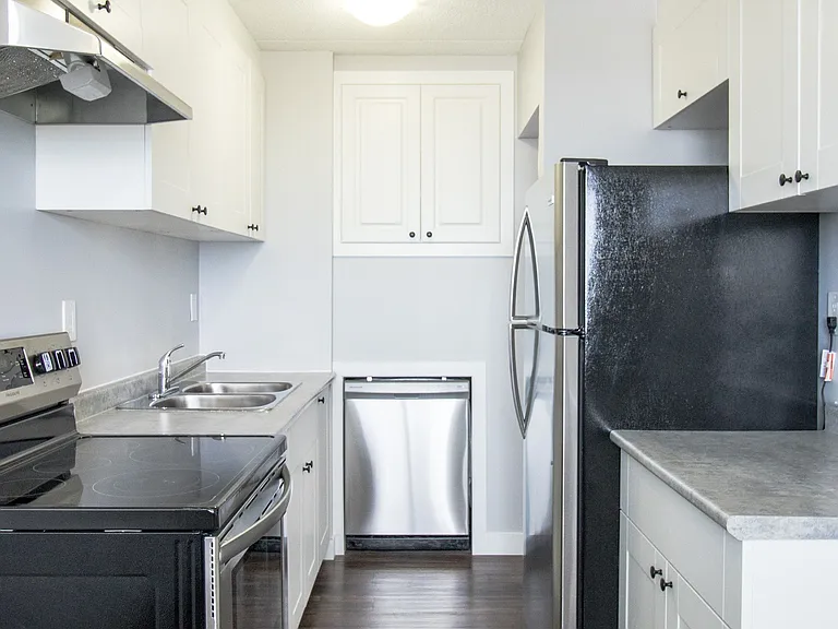 37 Berkeley Pl W — Photo 7