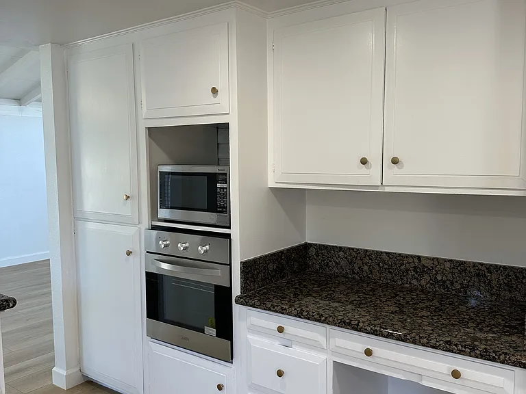 326 Las Riendas Dr — Photo 16