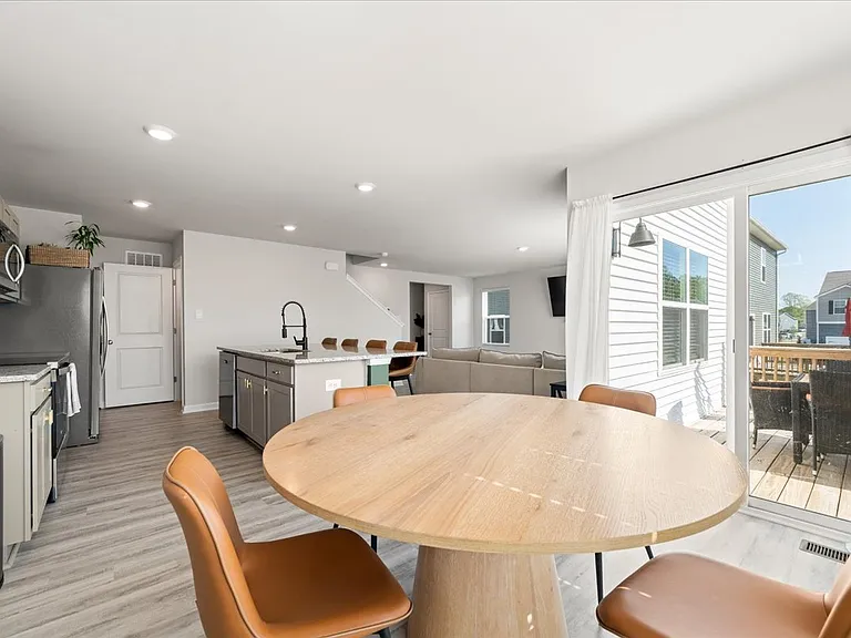 7916 Arbor Marsh Ter — Photo 9