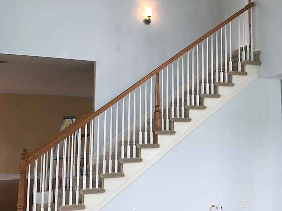 stairway to 2nd floor