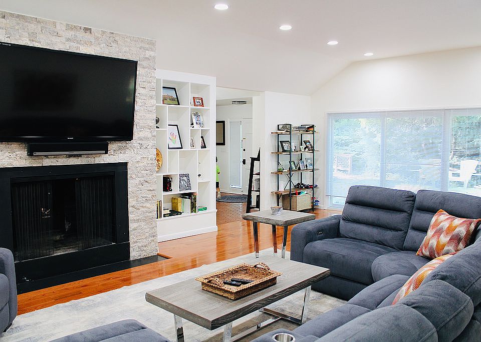 1st image of 177 Hillair Cir
