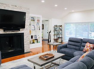 177 Hillair Cir, White Plains, NY 10605