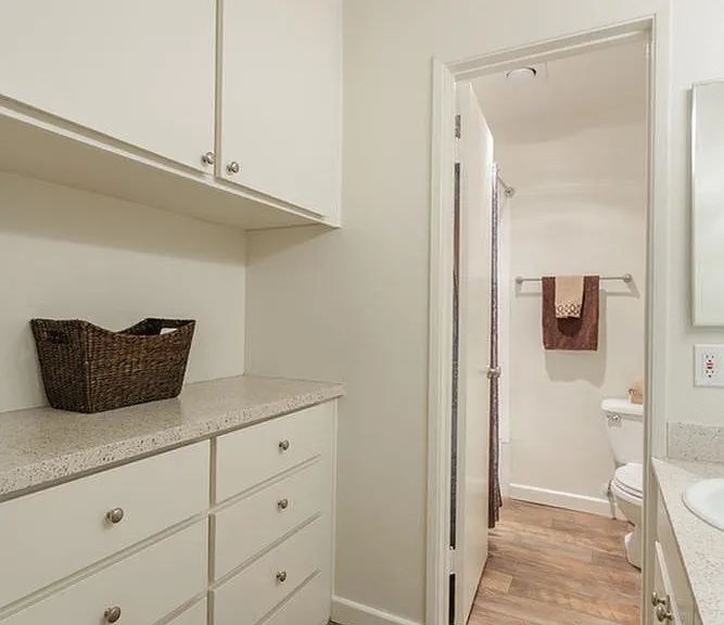 2185 Chatsworth Blvd, San Diego, CA 92107-Loma Highlands Apartment Homes Vanity