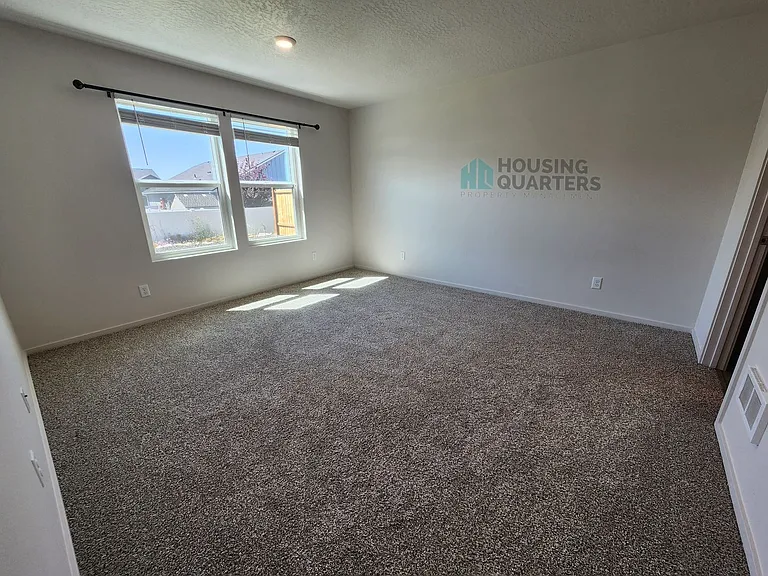 1808 E Boskoop St — Photo 7