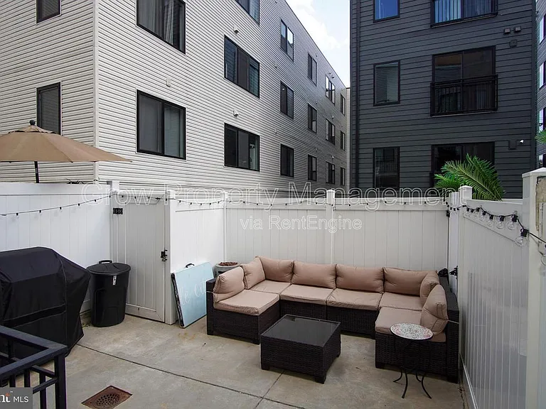 1616 Cambridge St #A — Photo 25