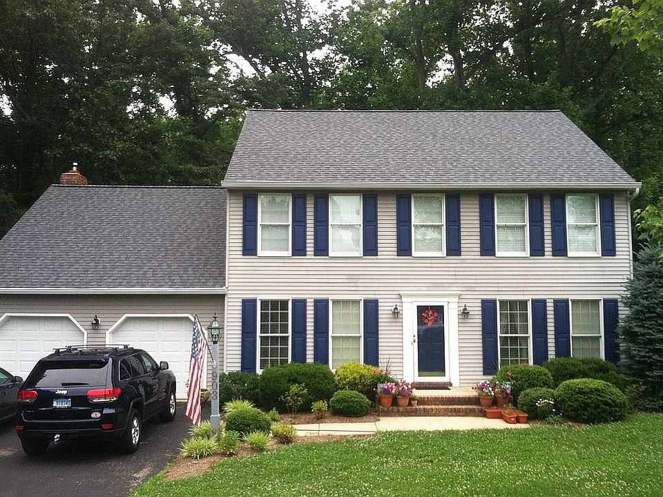 1st image of 903 Barbury Pl