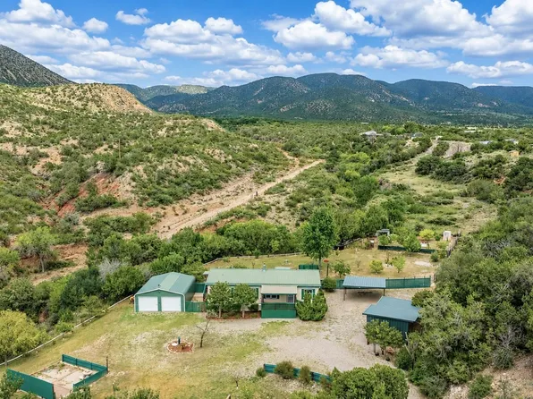 23 Arabian Ln, La Luz, NM 88337