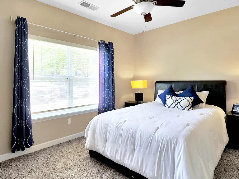 Mountain Ranch Apartments — Photo 9