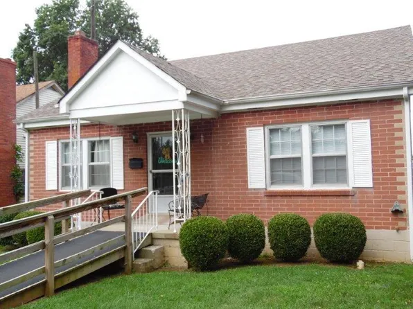 139 Highview Dr, Versailles, KY 40383