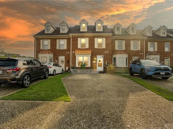 1215 Killington Sq, Chesapeake, VA 23320