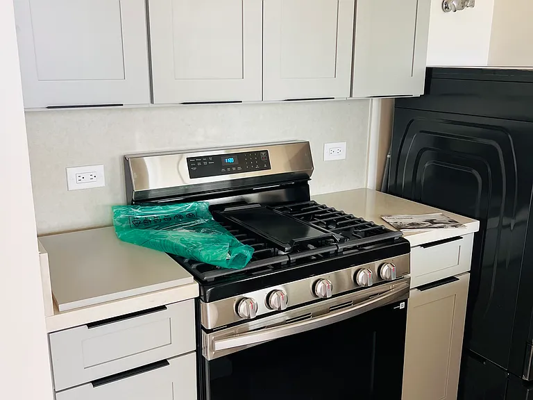 1571 Piikoi St #702 — Photo 4