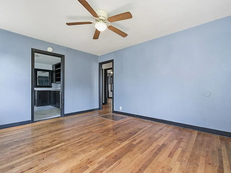 808 NW #H — Photo 4