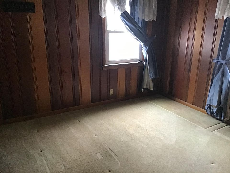 1st image of 720 Colonial Dr
