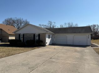 3328 Kendale Dr, Fort Wayne, IN 46835