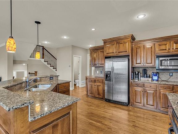 5th image of 5135 Meadow Height Dr