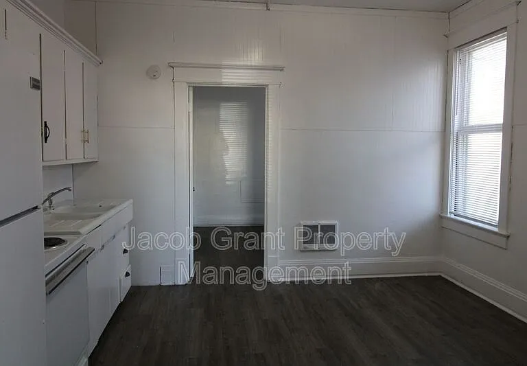 307 H St #1 — Photo 3