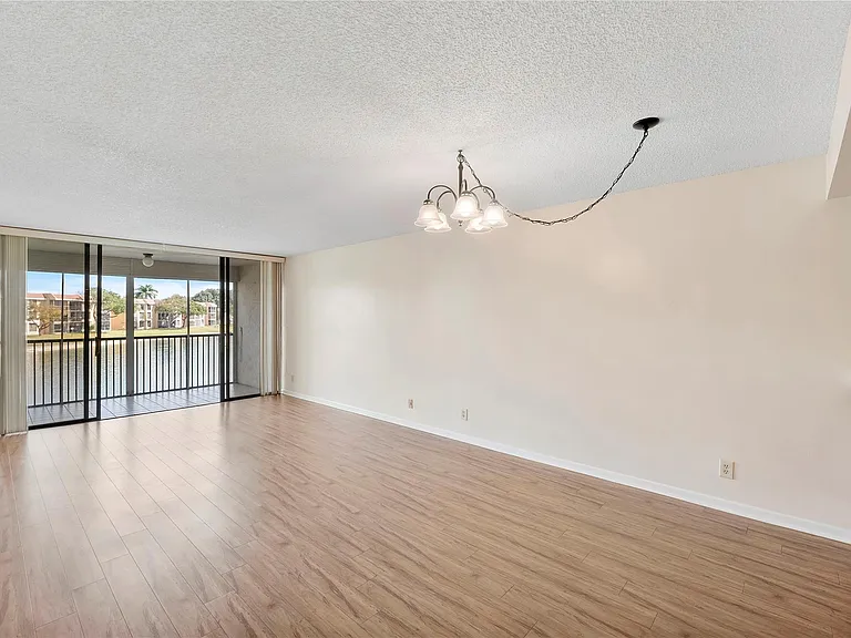 6519 Coral Lake Dr #207 — Photo 4