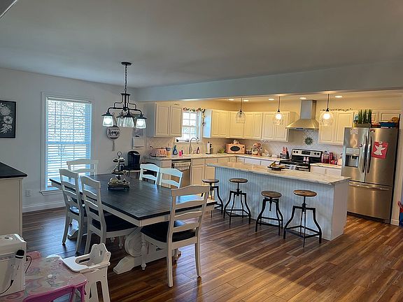 4th image of 5097 Red Oak Dr