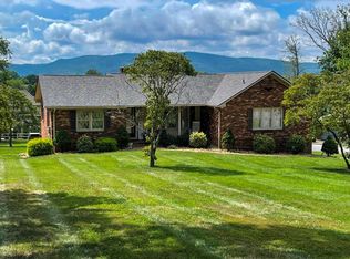 925 Mountain View Dr, Wytheville, VA