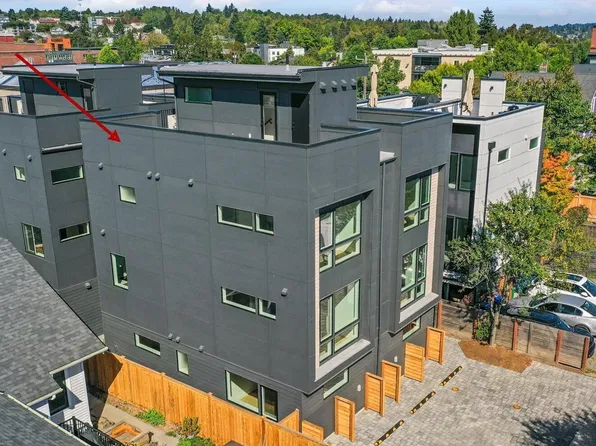 4328 Woodlawn Avenue N #A, Seattle, WA 98103