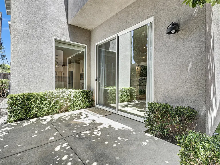 2368 Orange Ave — Photo 21