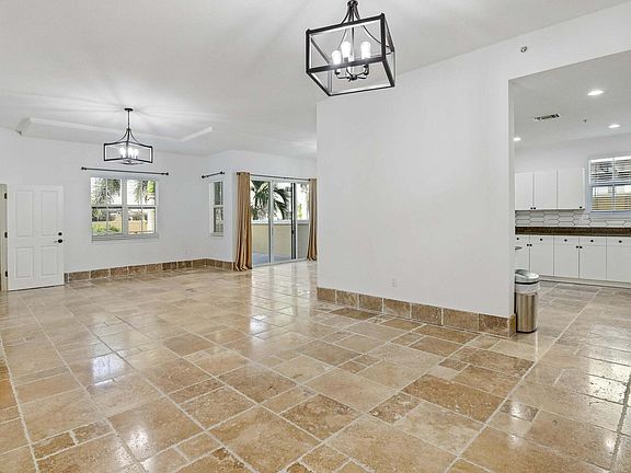 5th image of 3940 N Flagler Dr APT 201