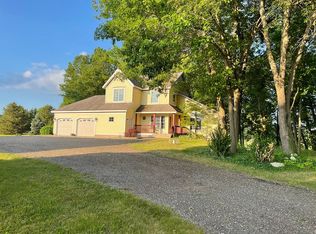 835 Songbird Ln, Hastings, MI 49058
