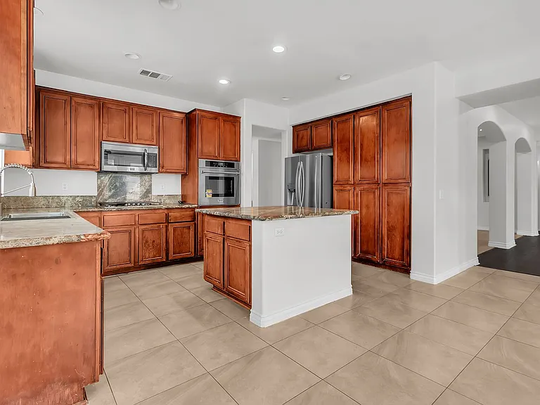 13402 Jasper Loop — Photo 12