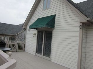 102 Berkshire Dr, Wheeling, WV 26003