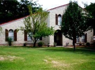 504 Crestline Dr, Forney, TX 75126