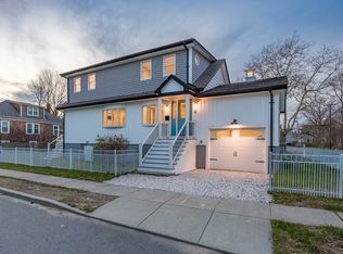 74 Elm Ave, Fairhaven, MA 02719