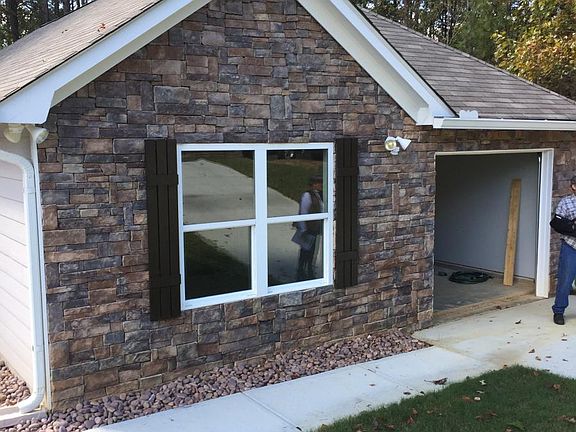 3rd image of 61 Hood Park Ct