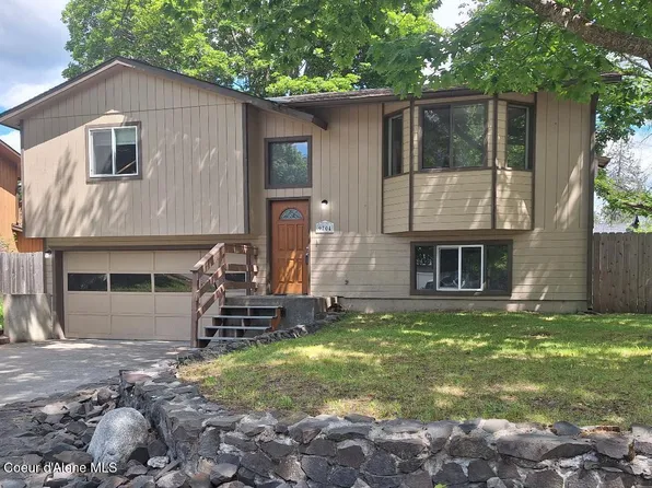 9704 N Hillview Dr, Hayden Lake, ID 83835